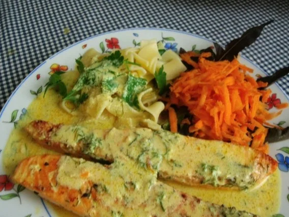 Wildlachs aus dem Paradies  in cremiger Kräutersosse - Rezept - Bild Nr. 10