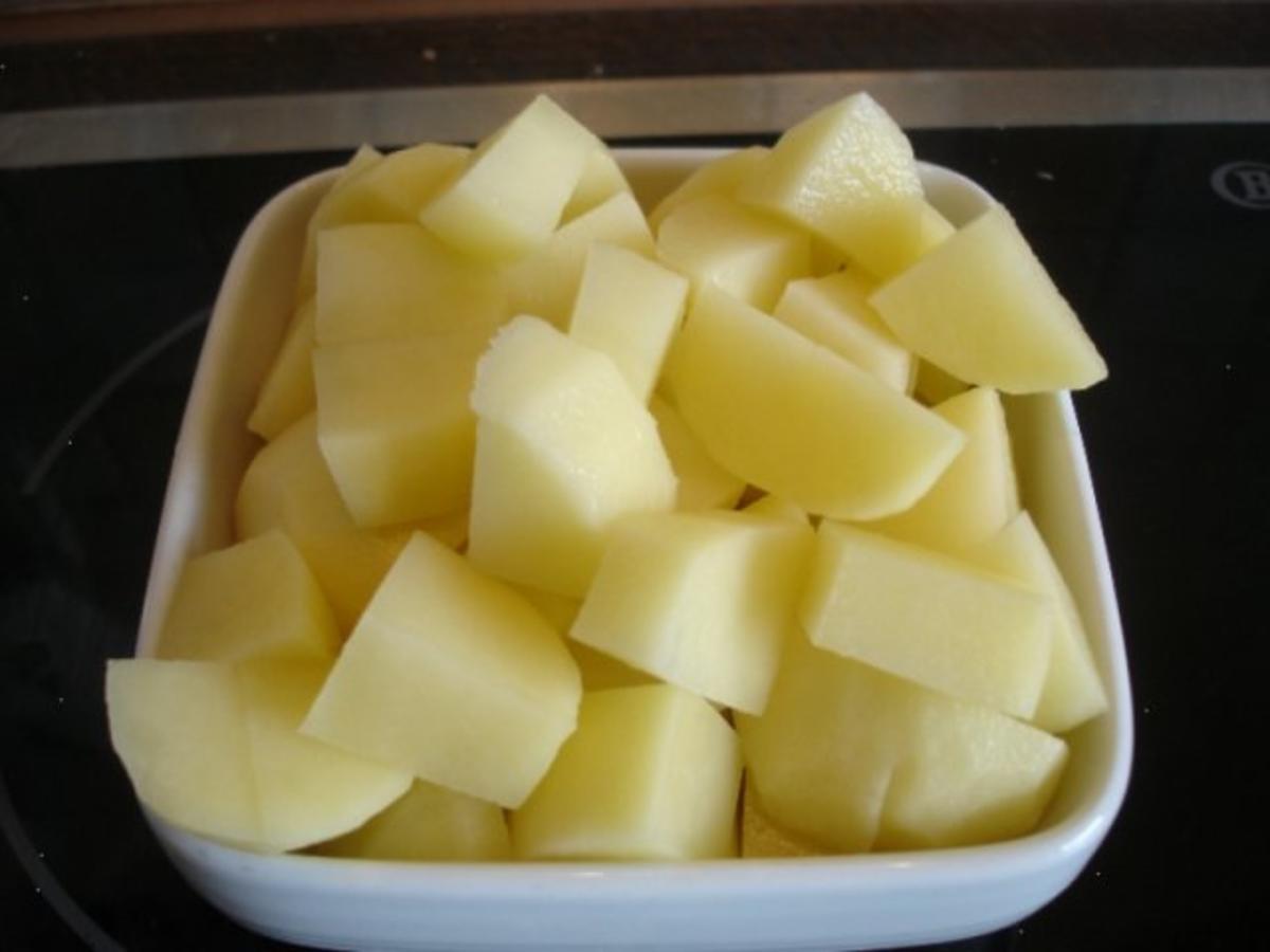 Kohlrabischnitzel mit Paprika-Kartoffelpüree und Friseesalat - Rezept - Bild Nr. 6