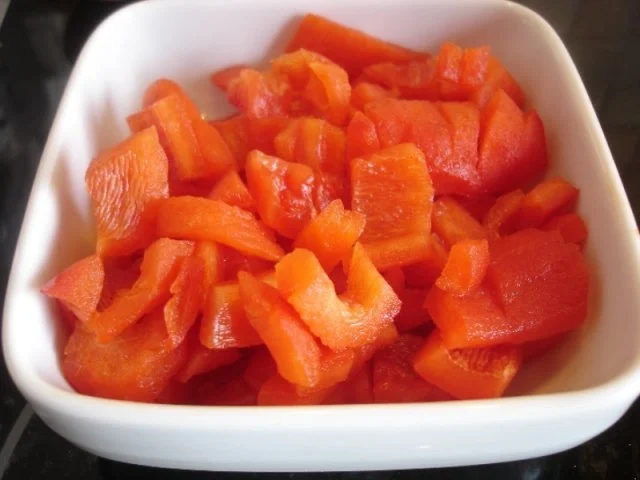 Rezept: Kohlrabischnitzel mit Paprika-Kartoffelpüree und Friseesalat Bild Nr. 5 Kohlrabischnitzel mit Paprika-Kartoffelpüree und Friseesalat - Rezept - Bild Nr. 5