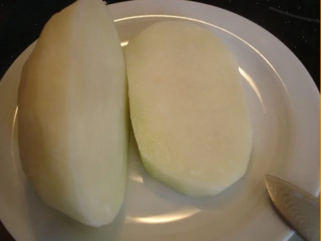 Rezept: Kohlrabischnitzel mit Paprika-Kartoffelpüree und Friseesalat Bild Nr. 10 Kohlrabischnitzel mit Paprika-Kartoffelpüree und Friseesalat - Rezept - Bild Nr. 10