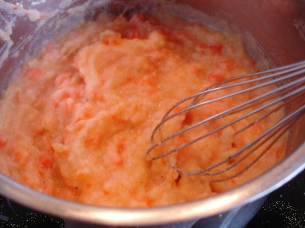 Kohlrabischnitzel mit Paprika-Kartoffelpüree und Friseesalat - Rezept - Bild Nr. 9