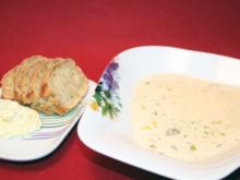 Käse-Lauch-Suppe mit selbstgemachtem Brot, dazu Kräuterbutter - Rezept