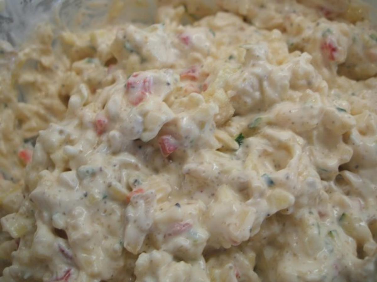 Frischkäse: Brotaufstrich aus Frischkäse und Gemüse - Rezept - kochbar.de