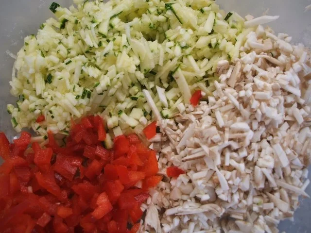 Frischkäse: Brotaufstrich aus Frischkäse und Gemüse - Rezept - Bild Nr. 3