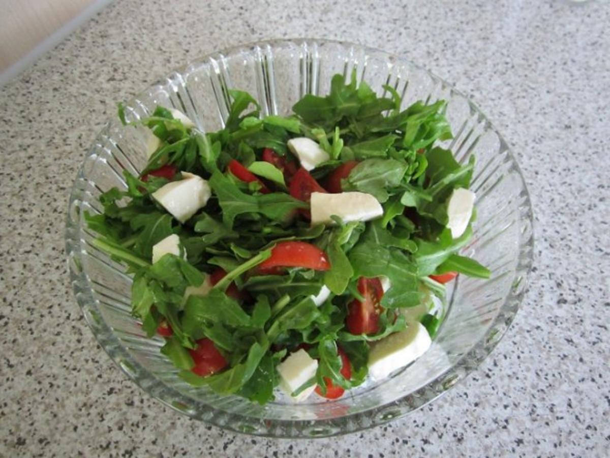 Rucola-Mozzarella-Salat - Rezept - Bild Nr. 3