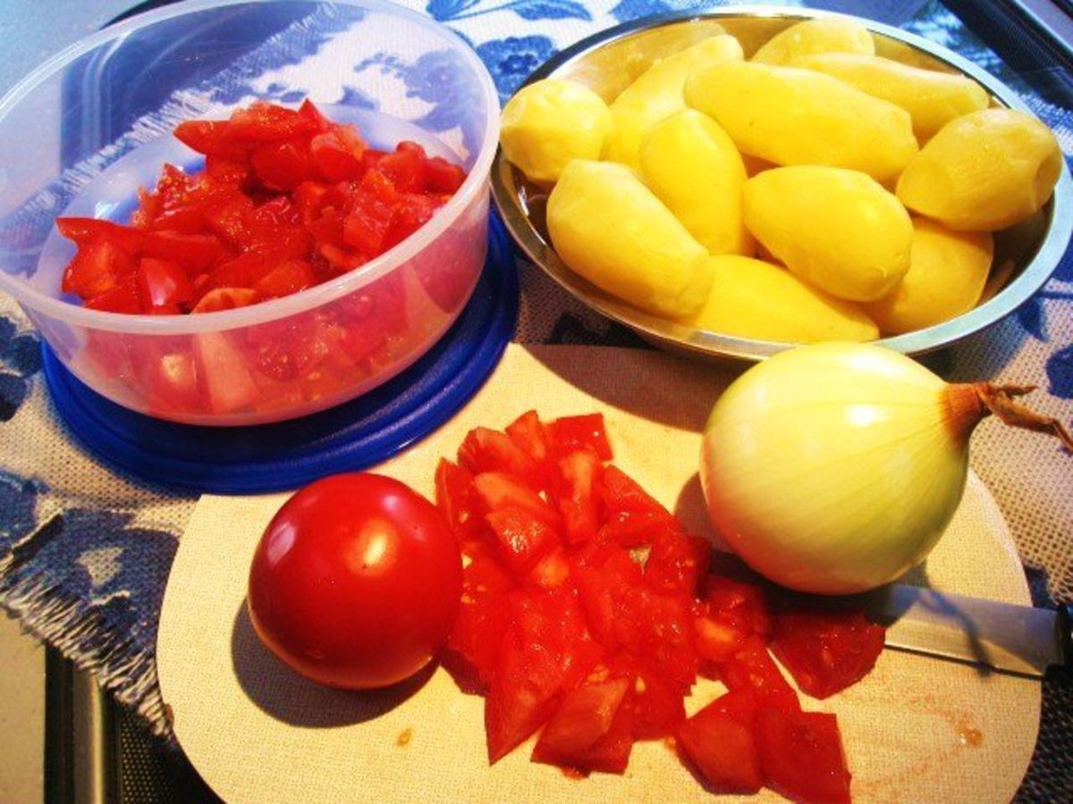 Tomatensalat mit Zwiebeln - Rezept - Bild Nr. 2