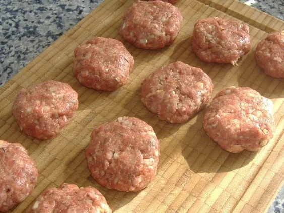 Köfte mit Gurken-Melonen-Salat - Rezept - Bild Nr. 2