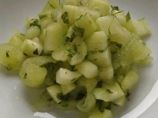 Köfte mit Gurken-Melonen-Salat - Rezept - Bild Nr. 3