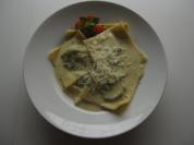 Rezept: Raviolis mit Spinat-Käse-Füllung Raviolis mit Spinat-Käse-Füllung - Rezept