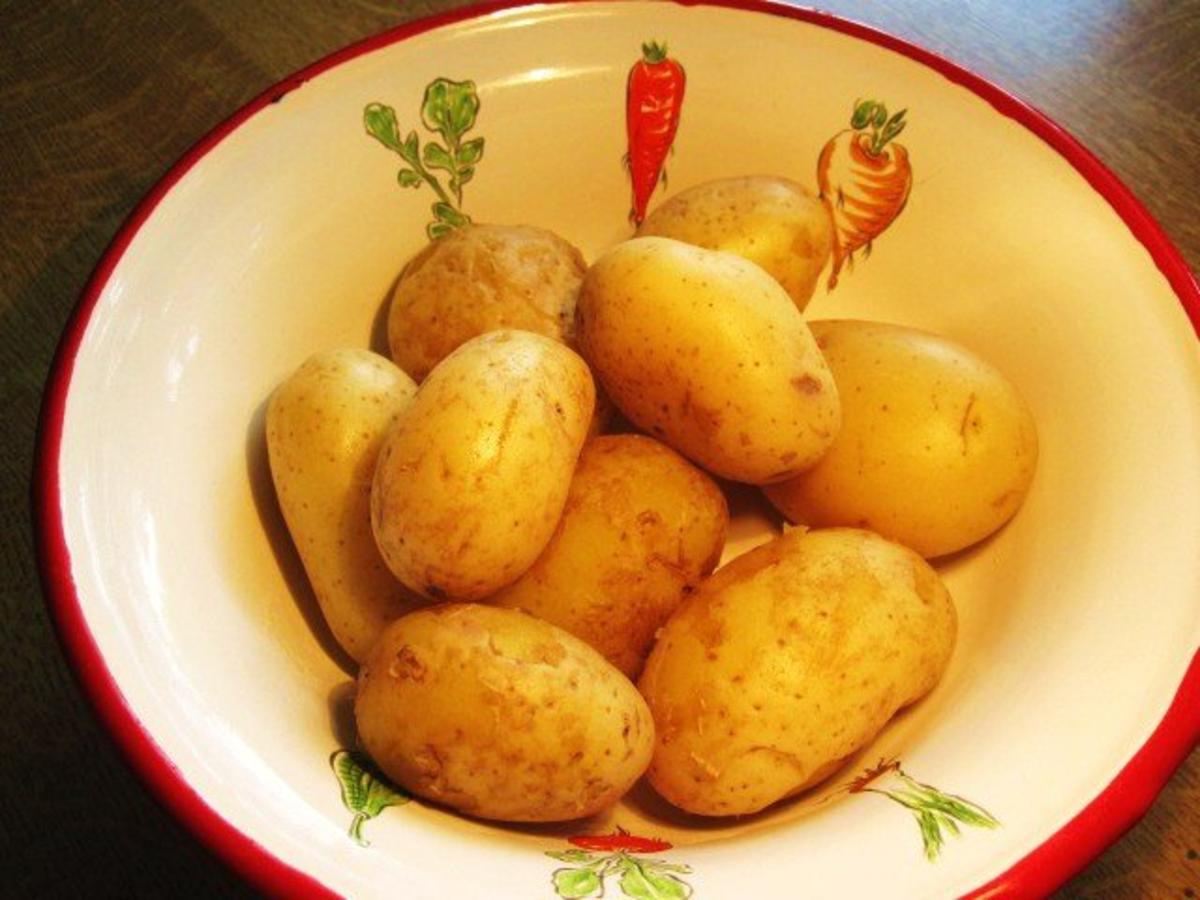 Kartoffelsalat mit grüner Gurke ... - Rezept - Bild Nr. 2