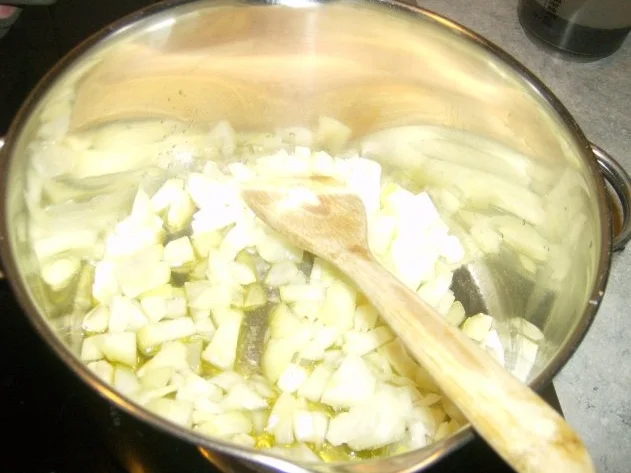 Rezept: Klassische Tomatensauce Bild Nr. 3 Klassische Tomatensauce - Rezept - Bild Nr. 3