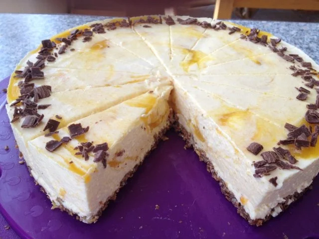 Pfirsichtorte mit Schoko-Knusperboden - Rezept