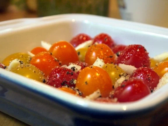 Lachs mit Koriander-Gremolata, Avocado-Kartoffel-Püree und Ofentomaten - Rezept - Bild Nr. 6