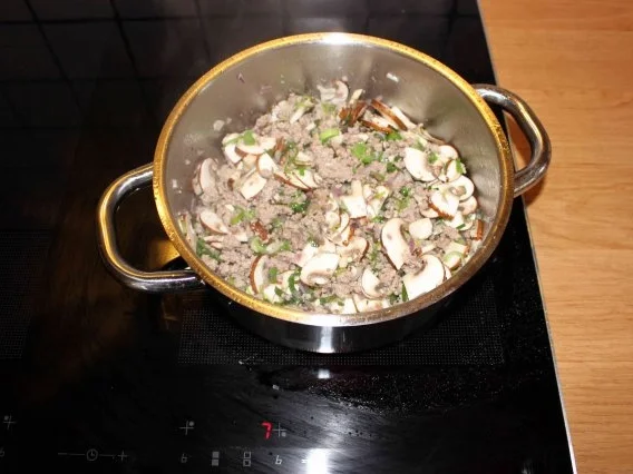 Rezept: Hackfleischtopf Bild Nr. 4 Hackfleischtopf - Rezept - Bild Nr. 4