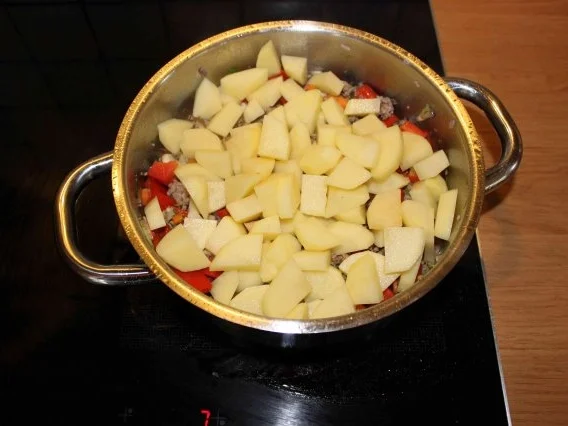 Rezept: Hackfleischtopf Bild Nr. 6 Hackfleischtopf - Rezept - Bild Nr. 6