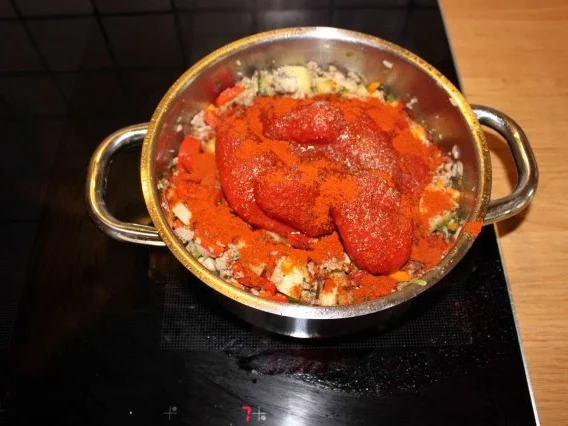 Rezept: Hackfleischtopf Bild Nr. 7 Hackfleischtopf - Rezept - Bild Nr. 7