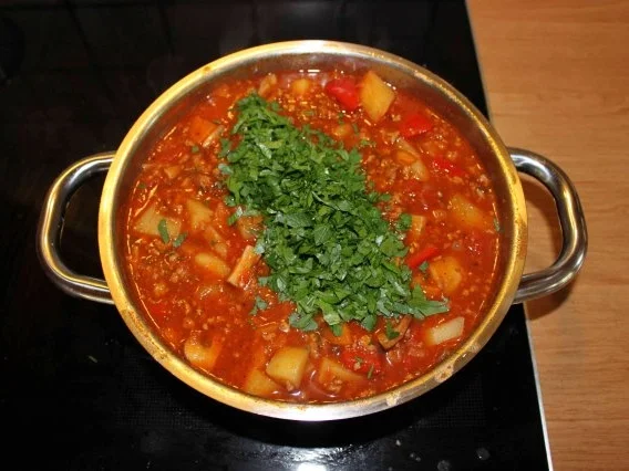 Rezept: Hackfleischtopf Bild Nr. 9 Hackfleischtopf - Rezept - Bild Nr. 9