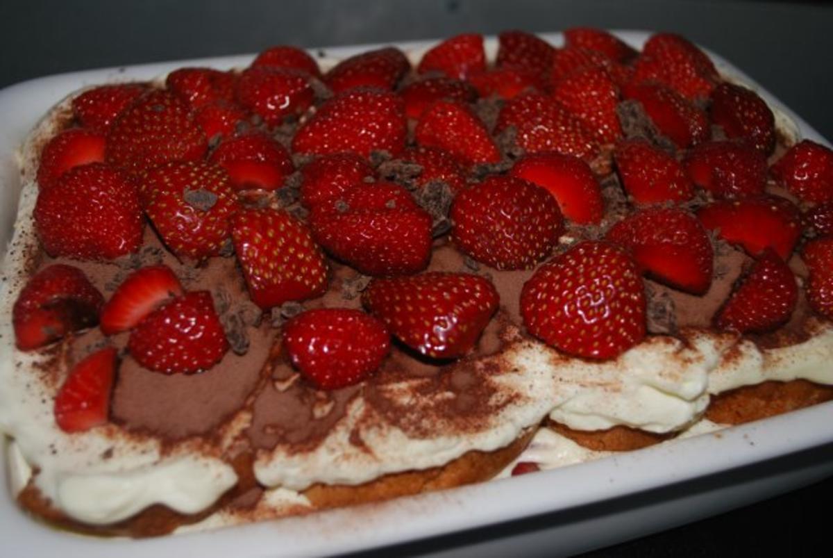 Bilder für Erdbeer-Tiramisu Rezept