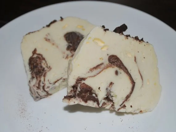 Stracciatella-Parfait - Rezept - Bild Nr. 3