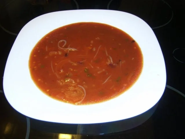 Rezept: Nur Tomatensuppe ;-) Bild Nr. 3 Nur Tomatensuppe ;-) - Rezept - Bild Nr. 3