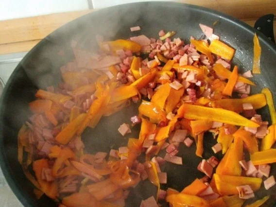 Nudelpfanne mit Spiegelei - Rezept - Bild Nr. 6