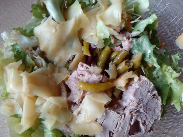 Mediterraner Asia - Thunfisch - Salat - Rezept - Bild Nr. 2