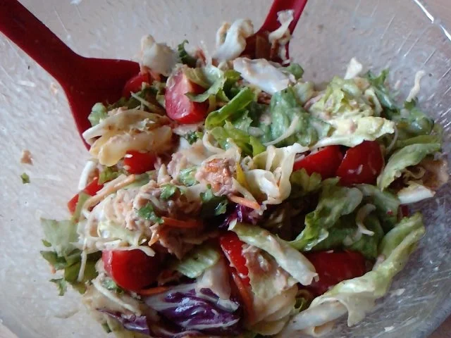 Mediterraner Asia - Thunfisch - Salat - Rezept - Bild Nr. 4