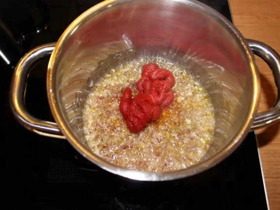 Rezept: Tomatensoße Bild Nr. 3 Tomatensoße - Rezept - Bild Nr. 3