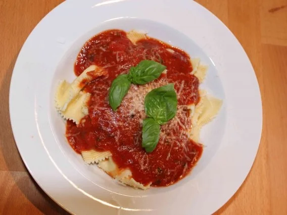 Rezept: Tomatensoße Bild Nr. 7 Tomatensoße - Rezept - Bild Nr. 7