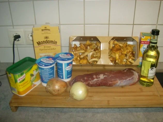 Schweinefilet in Pfifferlingsahnesoße - Rezept