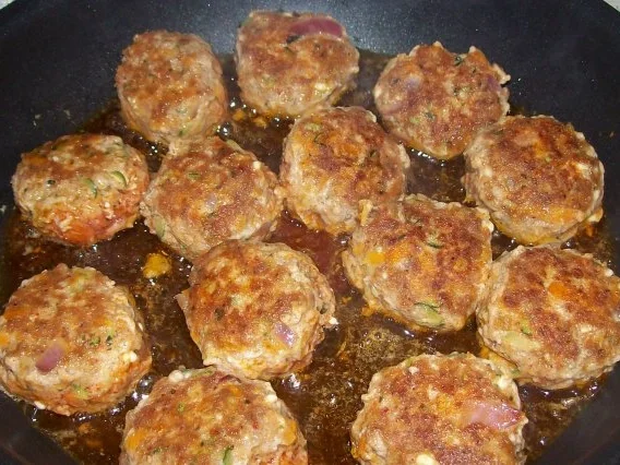 Rigatoni mit Gemüse-Hackbällchen in Schinken-Tomatensoße - Rezept - Bild Nr. 5