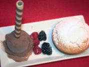 Waldbeerentörtchen zu selbstgemachtem Schokoladeneis - Rezept