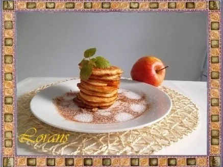 Apfelpfannkuchen mit Zimt und Zucker - Rezept