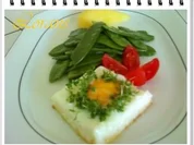 Zuckererbsenschoten  mit Salzkartoffeln und eckiges Spiegelei dazu. - Rezept