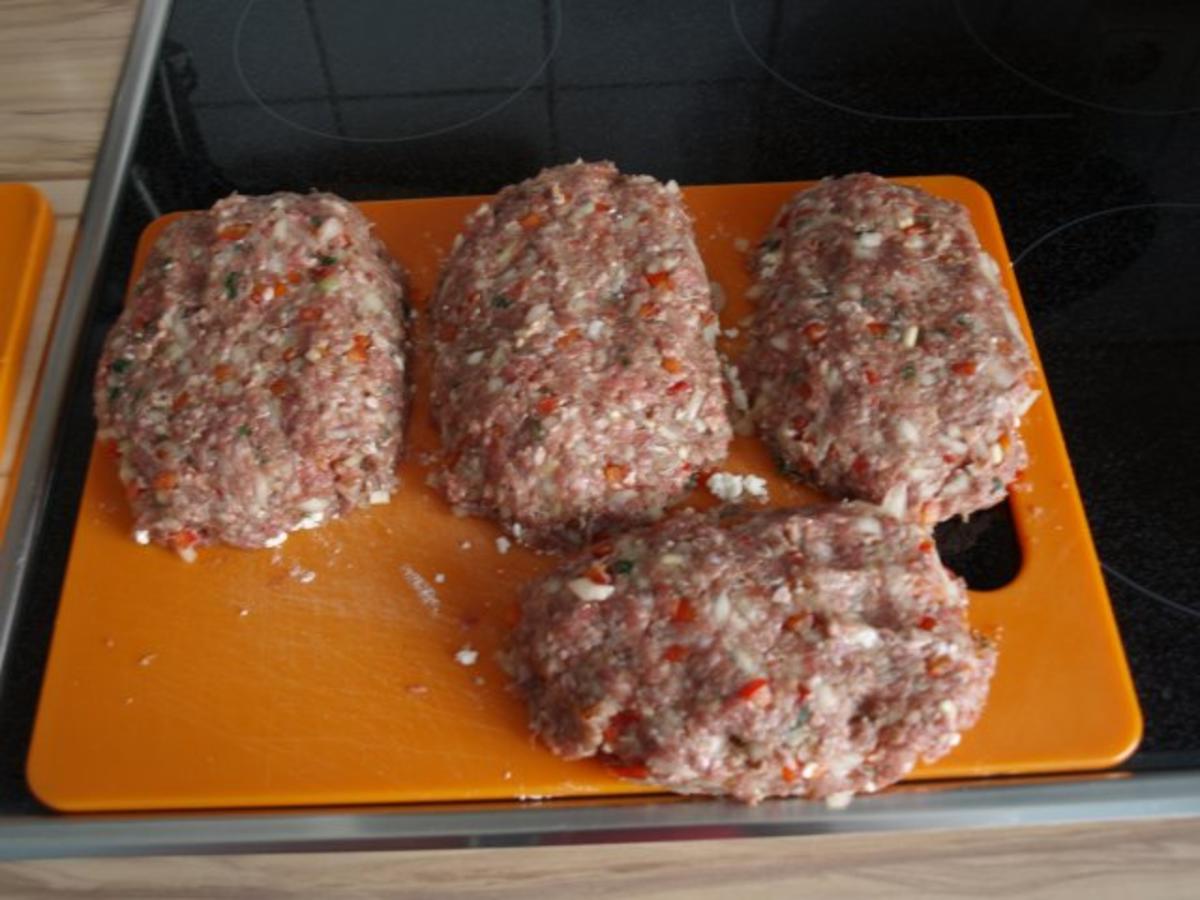 Pljeskavica Das hat sich mein so Sohn gewünscht. Und was tut man nicht