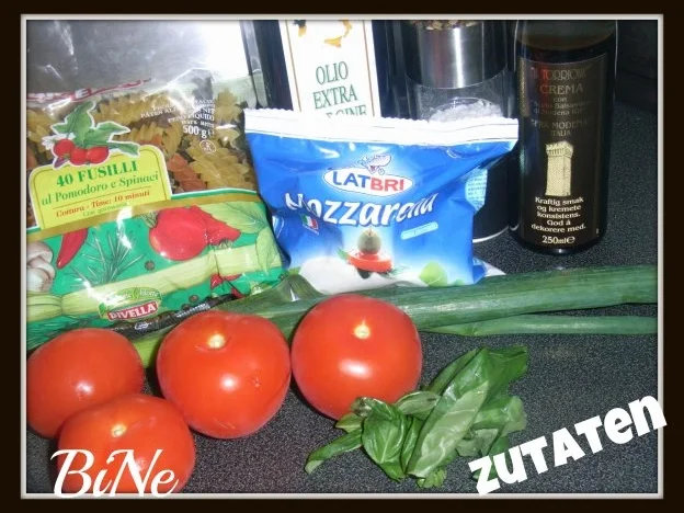 Rezept: BiNe` S TRICOLOR NUDELSALAT Bild Nr. 2 BiNe` S TRICOLOR NUDELSALAT - Rezept - Bild Nr. 2