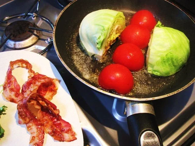 Tomaten mit Salat ... - Rezept - Bild Nr. 3