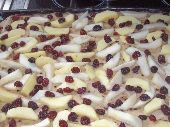 Blechkuchen: Apfel-Birne-Cranberry mit Schmandguss - Rezept - Bild Nr. 5