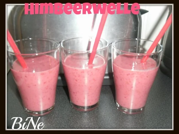 Rezept: BiNe` S HIMBEERWELLE Bild Nr. 3 BiNe` S HIMBEERWELLE - Rezept - Bild Nr. 3