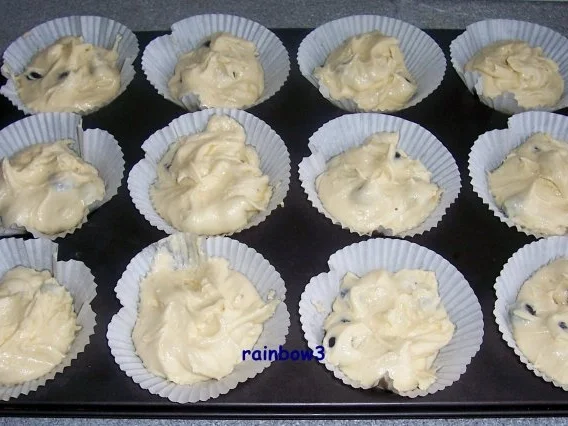 Rezept: Backen: Heidelbeer-Cupcakes Bild Nr. 3 Backen: Heidelbeer-Cupcakes - Rezept - Bild Nr. 3