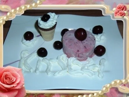 Rezept: Eis : Kirscheis mit Amaretto Eis : Kirscheis mit Amaretto - Rezept