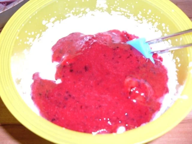 Rezept: Eis : Kirscheis mit Amaretto Bild Nr. 3 Eis : Kirscheis mit Amaretto - Rezept - Bild Nr. 3