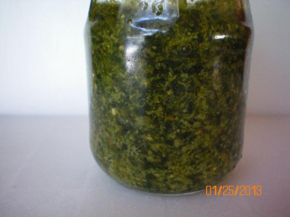 Bilder für Pesto von der Kapuzinerkresse - Rezept