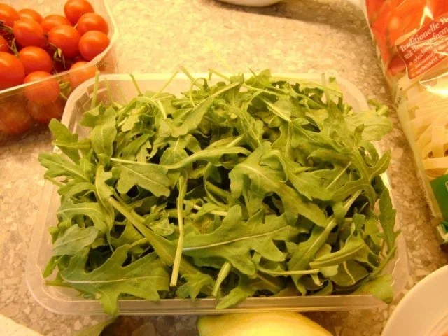 Rezept: Tagliatelle mit Pesto & geräucherten Lachs Bild Nr. 5 Tagliatelle mit Pesto & geräucherten Lachs - Rezept - Bild Nr. 5