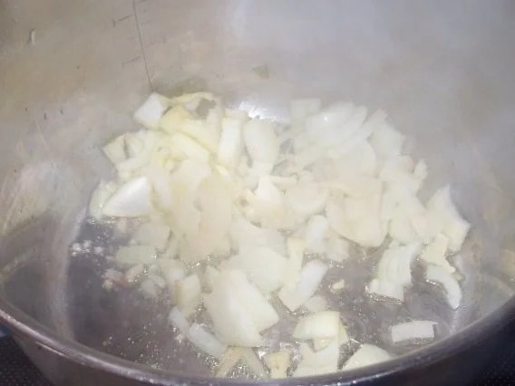 Rezept: Beilagen: Cremig-scharfes Paprika-Zucchini-Gemüse Bild Nr. 2 Beilagen: Cremig-scharfes Paprika-Zucchini-Gemüse - Rezept - Bild Nr. 2