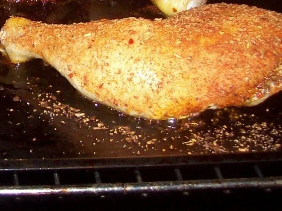 Knusprige Hähnchenkeulen aus dem Ofen - Rezept - Bild Nr. 2