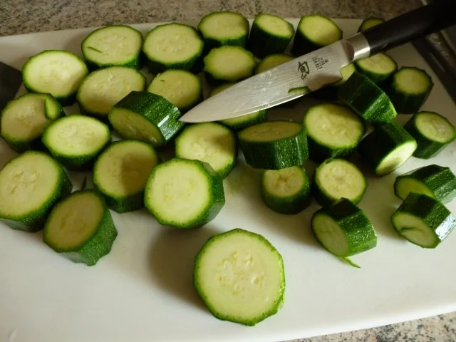 Junge Zucchini mit Hähnchenbrustfilet - Rezept - Bild Nr. 5