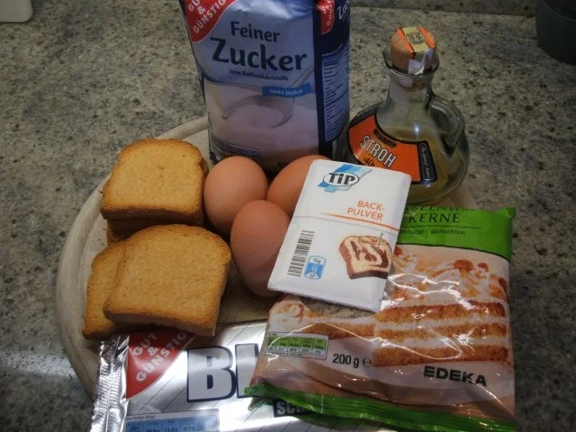 Backen: Kleine Geburtstagstörtchen für 16cm-Tortenform - Rezept - Bild Nr. 4