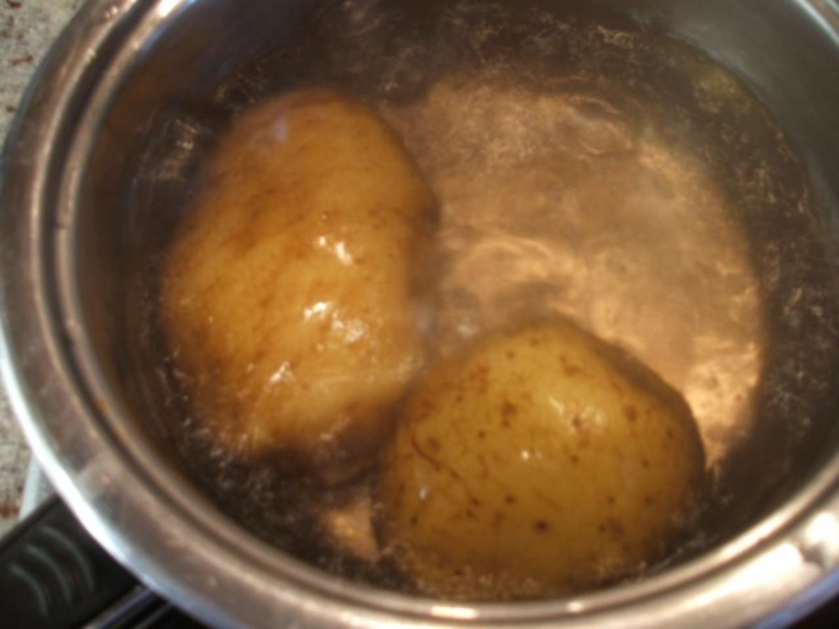 Kartoffeln: Sauerkraut-Baggers - Kartoffelplätzchen mit Sauerkraut - Rezept - Bild Nr. 3