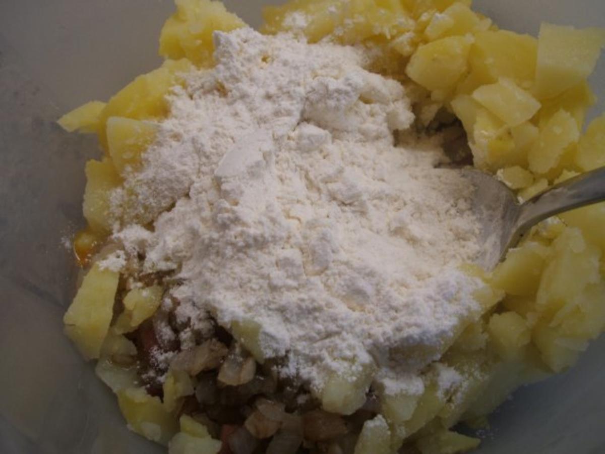 Kartoffeln: Sauerkraut-Baggers - Kartoffelplätzchen mit Sauerkraut - Rezept - Bild Nr. 5